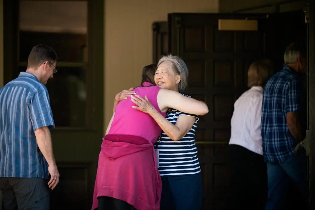 greeter-hug